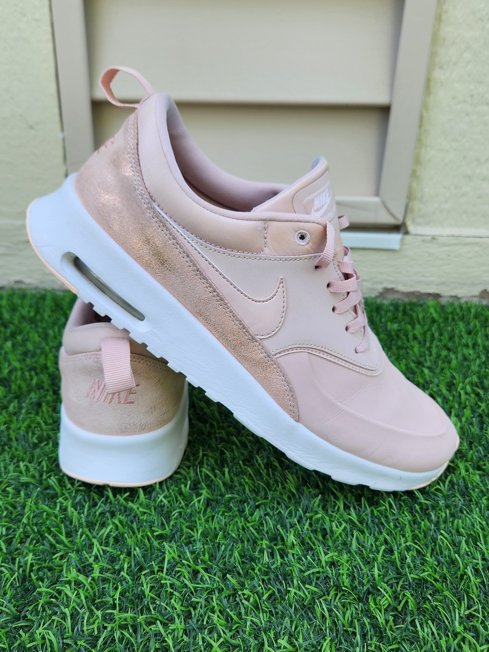 Nike Air Max Thea Premium  Particle Beige 616723-206 | Women's Size 11